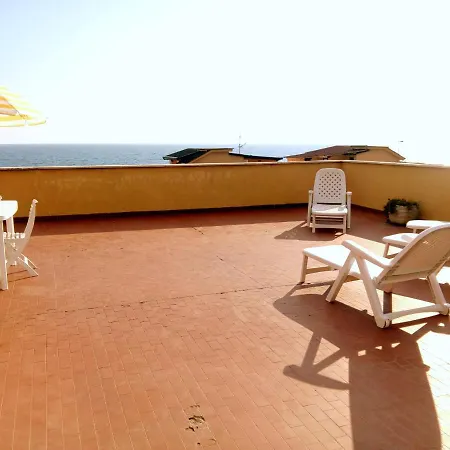 Terrazzo Sul Mare *